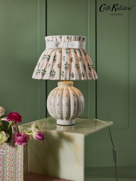 Cath Kidston Cream/Green Ceramic Orb Table Lamp (E70790) | €108