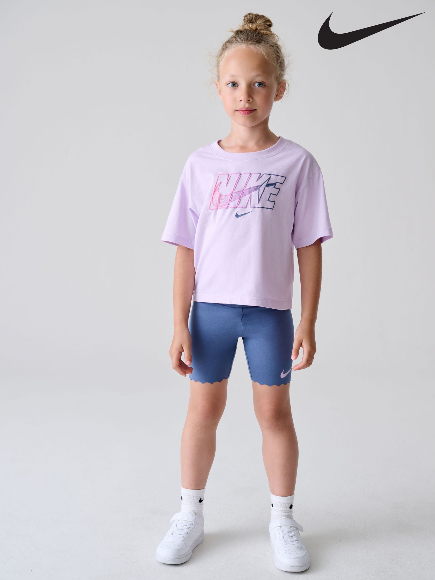 nike cycling shorts and top set