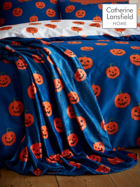 Catherine Lansfield Navy Halloween Pumpkins Cosy Fleece Blanket Throw (E71981) | €17.50