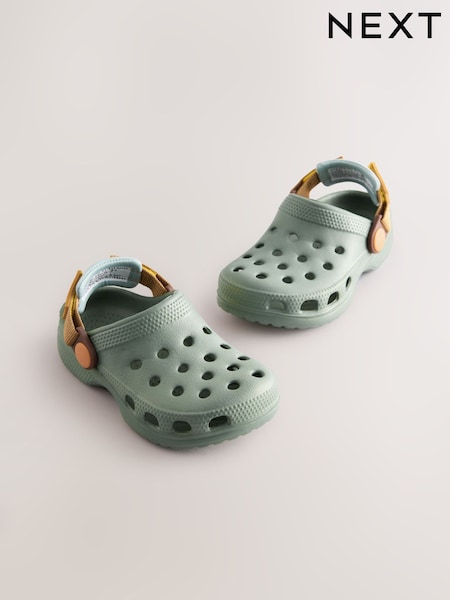 Green Clogs (E72074) | €14 - €17