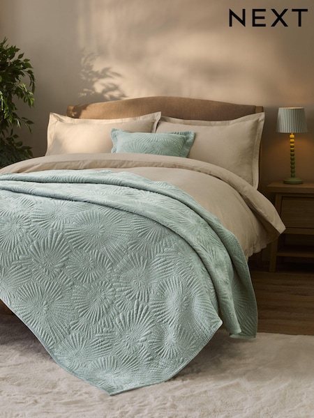 Embroidered Daisy Bedspread (E74982) | ‏247‏₪ - ‏388‏ ₪
