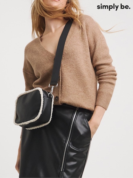 Simply Be Shearling Bag (E78673) | kr469