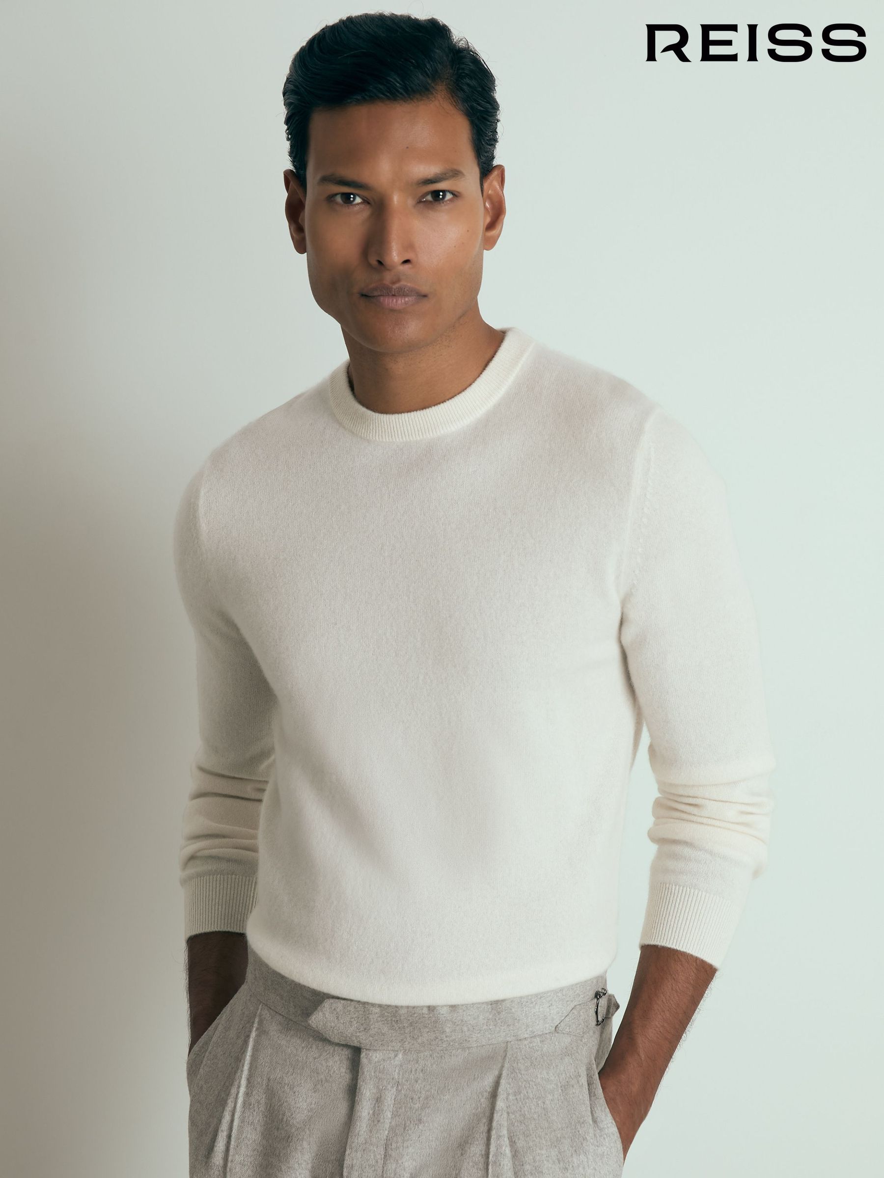 White plain jumper top