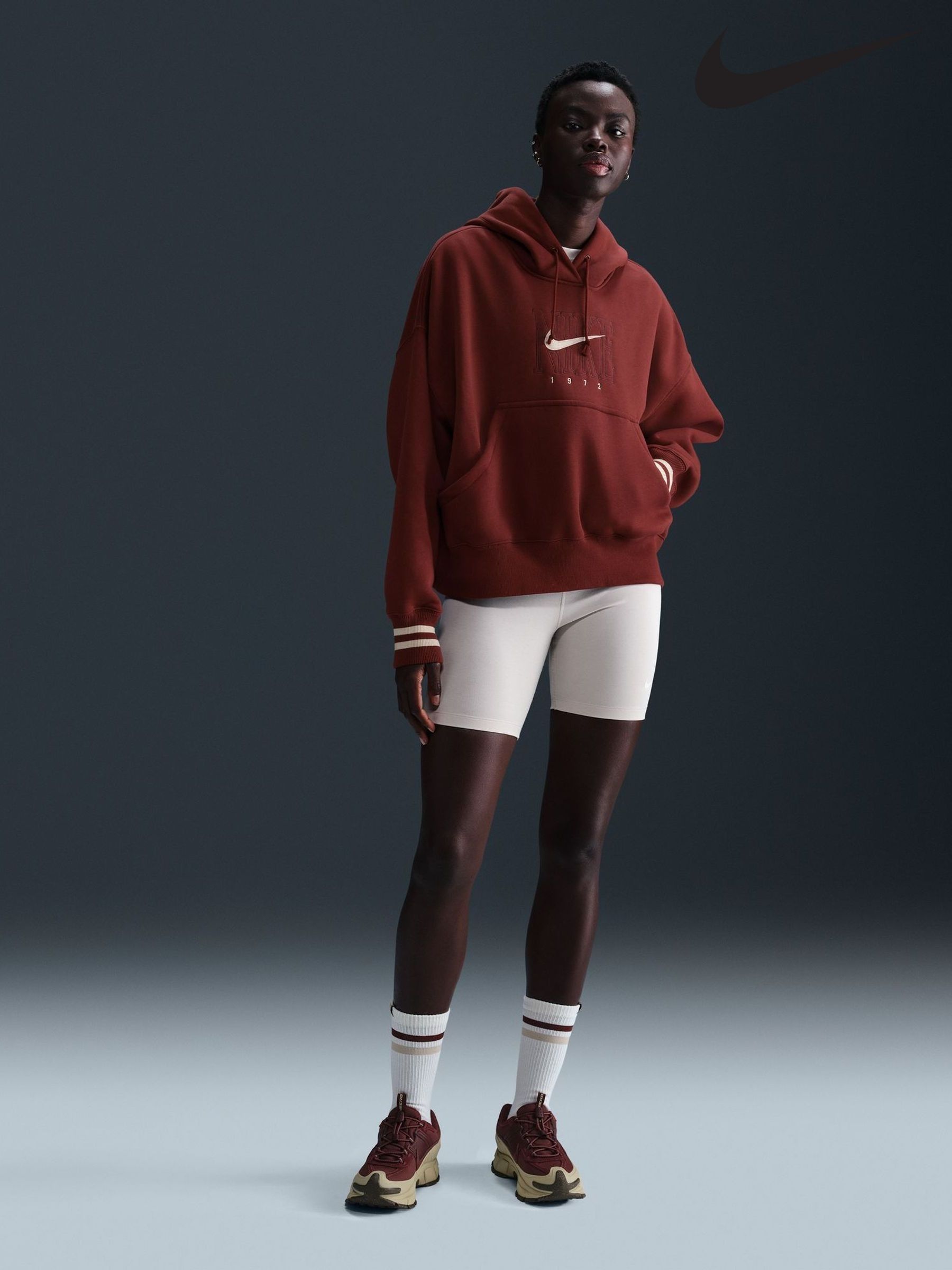 maroon nike hoodie womens