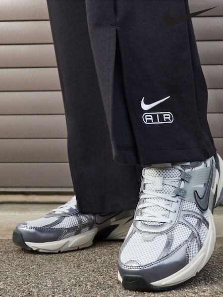 Nike Grey V2K Retro Runner Trainers (E81453) | €157