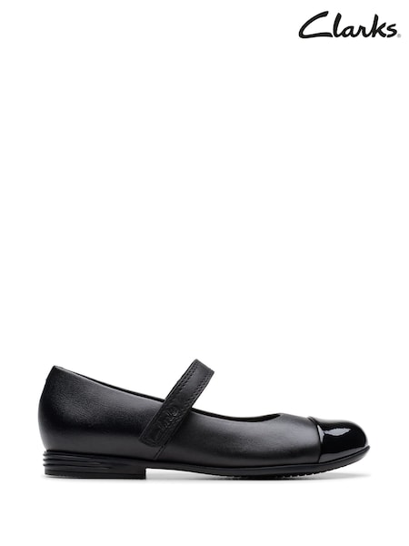 Clarks Black Standard Fit (F) Leather Finja Gem Kid Shoes (E81638) | €50 - €53