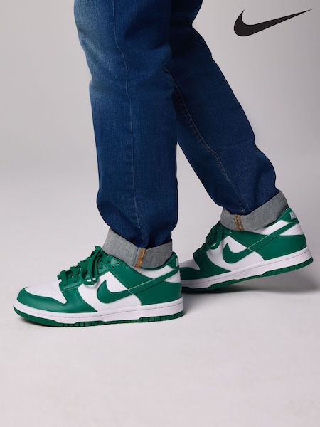 Nike White/Green Youth Dunk Low Trainers (E81931) | €89
