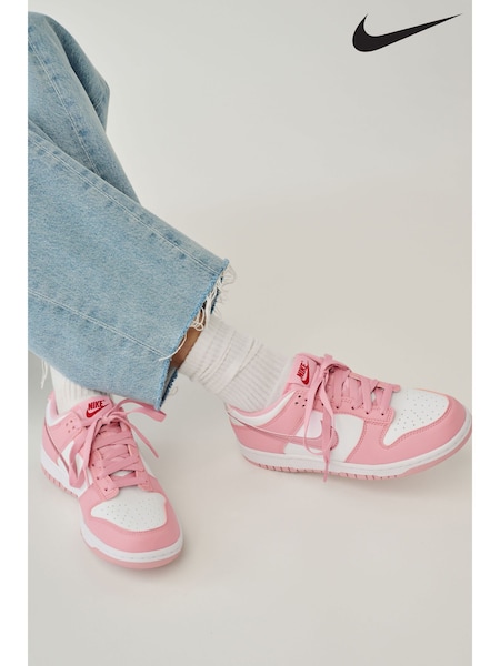 Roz scurtă Alb/pal - Nike Youth Dunk Low Trainers (E81948) | 521 LEI