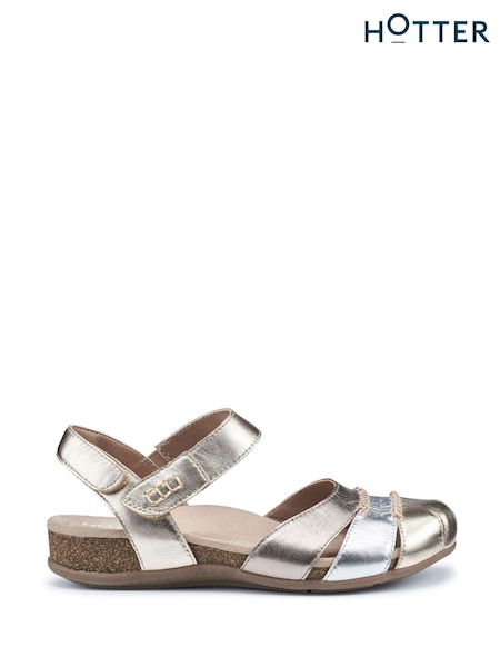 Hotter Natural Denali Touch-Fastening Regular Fit Sandals (E83665) | €113