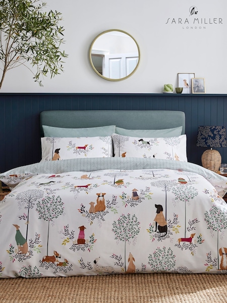 Sara Miller Multi 100% Cotton Dapper Dogs Duvet Cover and Pillowcase Set (E83838) | R$ 590 - R$ 1,085