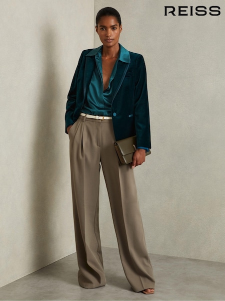 ירוק טורקיז - Reiss Parisa Velvet Single Breasted Suit Blazer (E84223) | ‏2,027‏₪