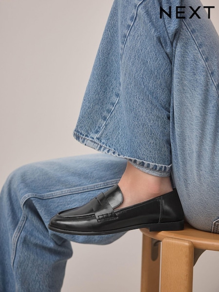 Black Standard Fit Forever Comfort® Slim Round Toe Penny Loafers (E85086) | ₪113