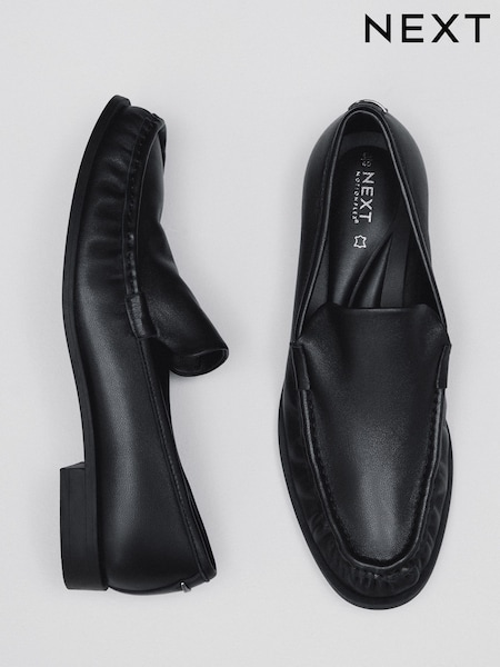 Black Standard Fit Forever Comfort® Premium Leather With Motionflex Ruched Slim Loafers (E85095) | €64