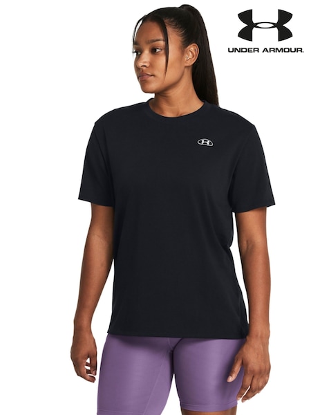 Under Armour Embroidered Patch T-Shirt (E85240) | €57