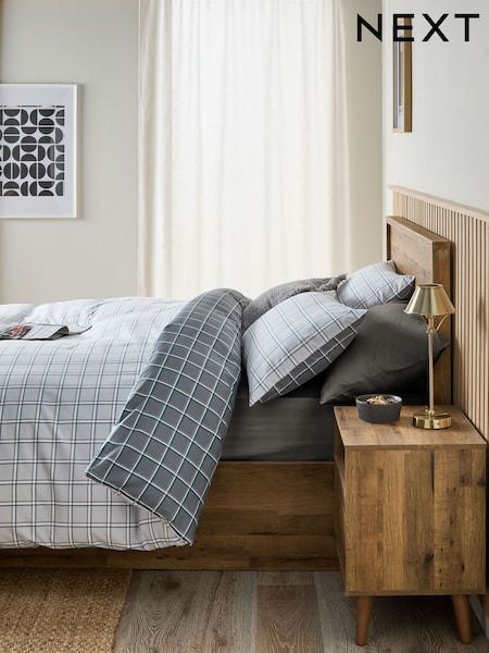 Reversible Check Duvet Cover and Pillowcase Set (E85646) | € 18 - € 38