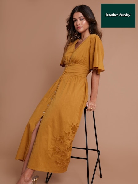 Another Sunday Gold Flutter Sleeve Button Through 100% Cotton Midi Dress With Embroidery (E86212) | 48 €