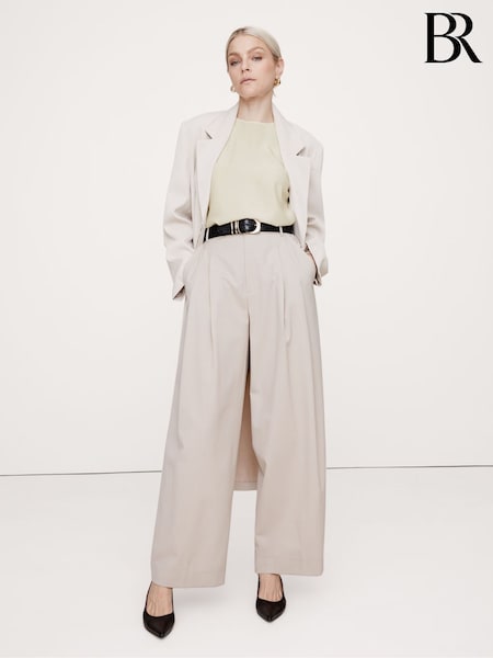 Banana Republic Cream Essential Silk Top (E87511) | €46