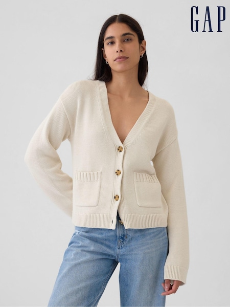 Bež - Gap V-Neck Pocket Cardigan (E88878) | € 59