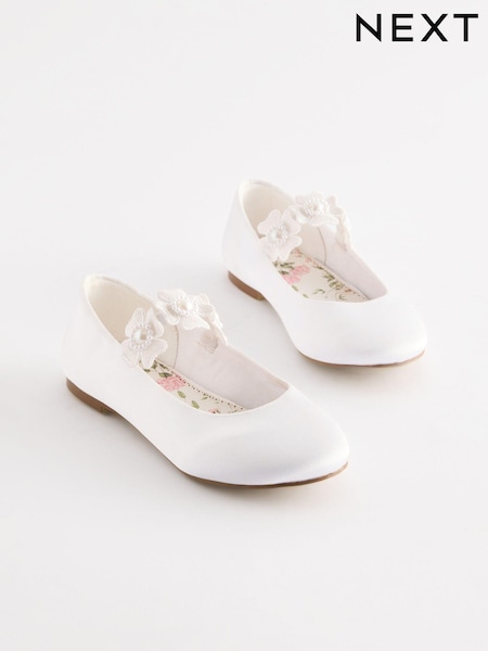 White Corsage Occasion Shoes (E91114) | €32 - €41