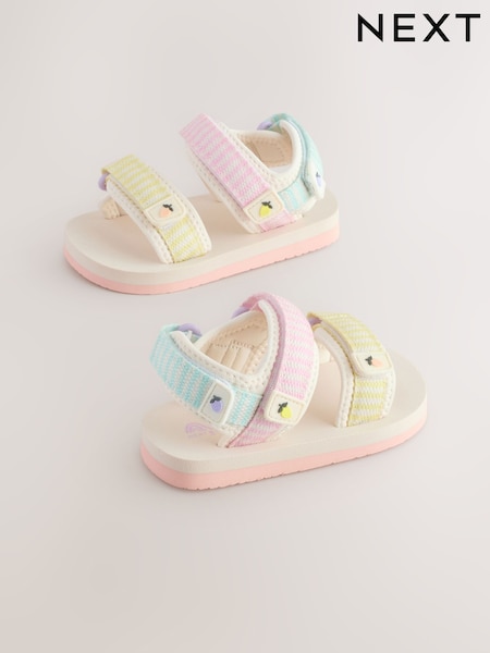 פסים בצבעים שונים - Trekker Sandals (E91499) | ‏50‏₪ - ‏59‏ ₪