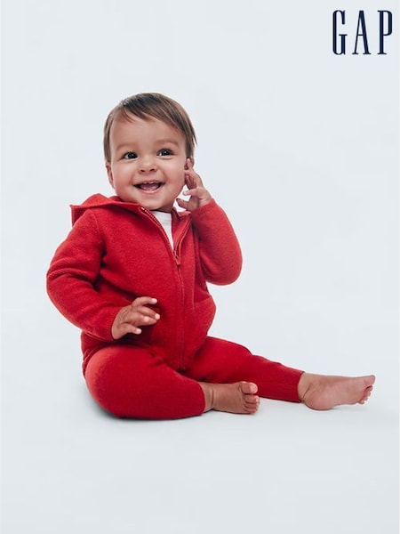 Gap Red CashSoft Bear Hoodie & Jogger Set (Newborn-24mths) (E91664) | €23