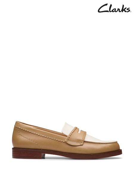 rjava - Clarks Straven Edge Shoes (E92066) | € 118