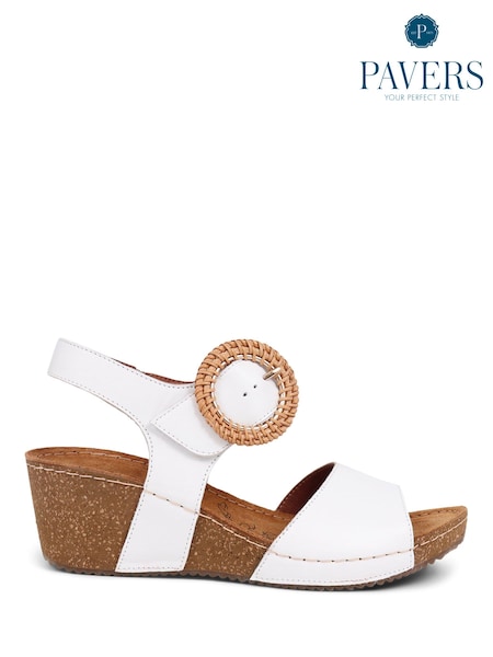 Pavers White Leather Wedge Sandals (E92267) | €58