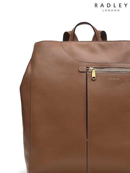 Radley London Medium Pockets Icon Zip Top Backpack (E92996) | €210