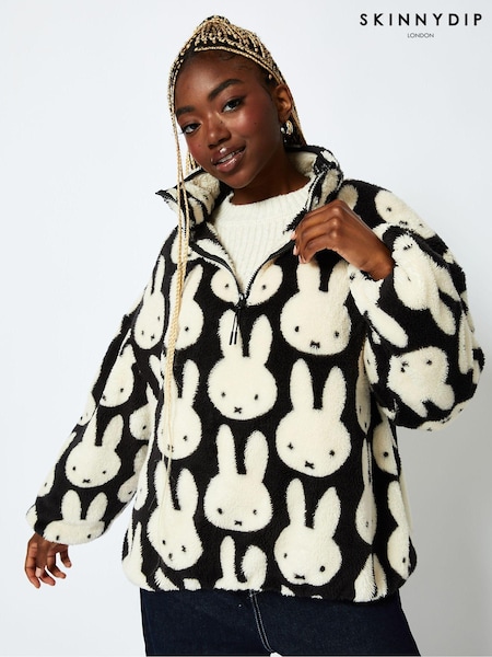 Miffy x Skinnydip Repeat Print Longline Fleece in Black and White (E93759) | €63