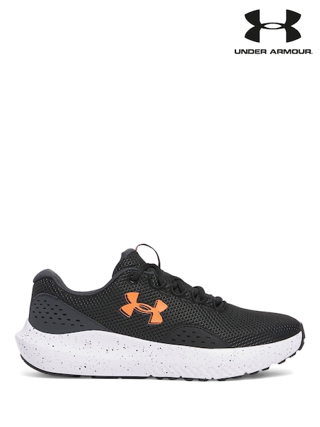Under Armour Black/Red Surge 4 Trainers (E93815) | €72