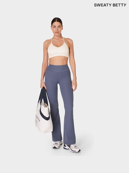 Синий - Sweaty Betty Glow Flex Rib Flare Trousers (E94995) | €58