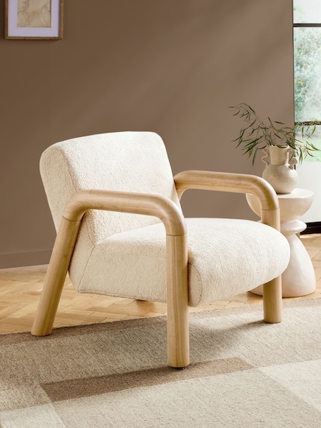 Teddy Shearling Natural Zander Accent Chair with Solid Wood Arms (E96581) | €520