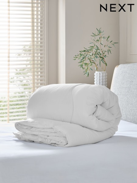 Temperature Regulating All Seasons Duvet (E97315) | €66 - €105