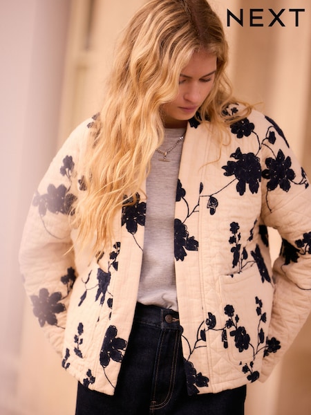 Ecru/Marine - Quilted Embroided Jacket (E97323) | € 62