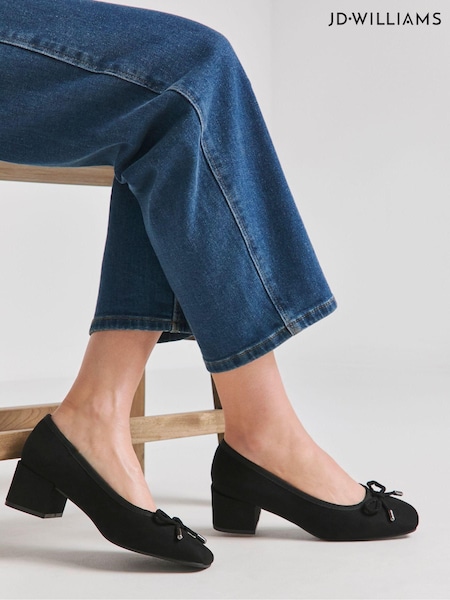 JD Williams Low Block Heel Classic Ballerina Bow Court Shoes In Extra Wide Fit (E97819) | € 42