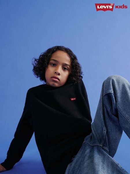 Levi's® Black Chest Batwing Logo Hoodie (E98302) | 121 QAR - 138 QAR