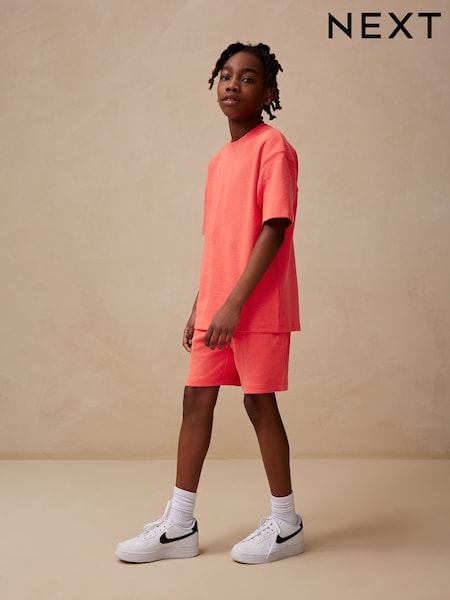 Red Relax Fit Heavyweight T-Shirt And Shorts Set (3-16yrs) (E98800) | 535 UAH - 865 UAH