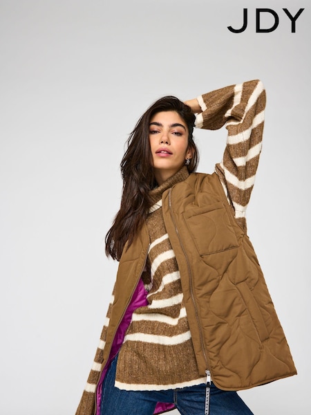 JDY Onion Quilted Zip Through Gilet (E99271) | 158 LEI