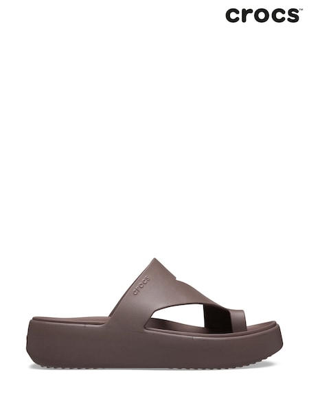 Taupefarben - Crocs Adults Getaway Platform Toe Loop Sandals (E99916) | 69 €
