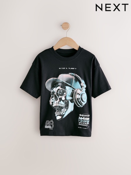 أسود ـ سماعة رأس مزيّنة بطبعة جمجمة - Relaxed Fit Short Sleeve Graphic Print T-Shirt (3-16yrs) (E99947) | ‏36 د.إ.‏ - ‏ 51‏ د.إ.