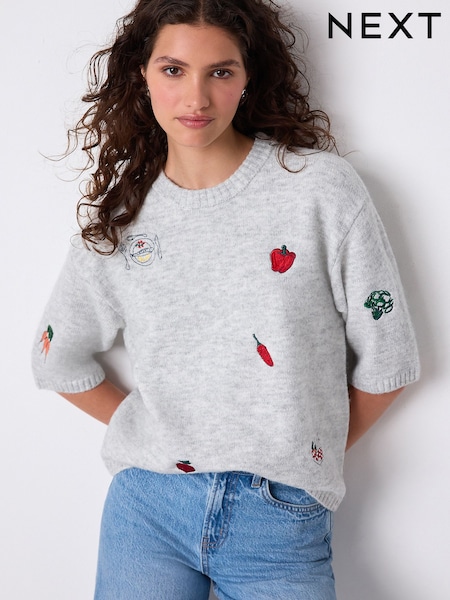 Grey Vegetable Embroidery Crew Neck Knitted T-Shirt (F03223) | €34