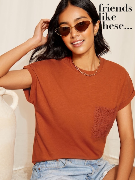 Orange - Friends Like These T-Shirt mit gehäkelter Tasche (F05079) | 29 €