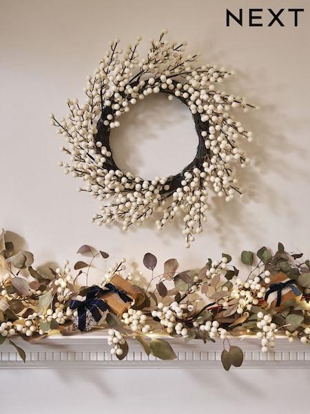 Winter Wreath (F08055) | 48 €