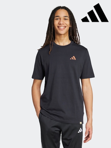 adidas Black Doodle Hunt Hike Graphic T-Shirt (F12586) | R$ 225