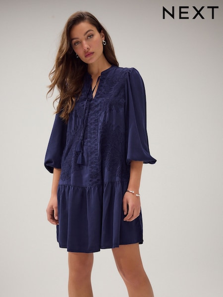 Azul marinho - Embroidered Tie Front Tiered Mini Dress (F13535) | R$ 480