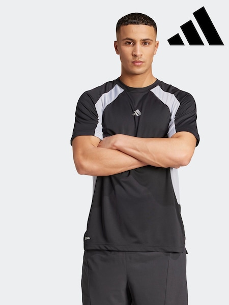 أسود - adidas Tech Apparel Climacool T-Shirt (F14381) | ‏163 ر.ق.