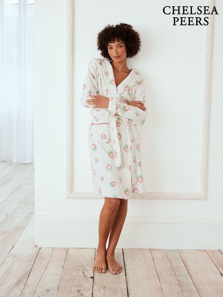 Chelsea Peers Fleece Strawberry Print Dressing Gown (F14753) | 78 €