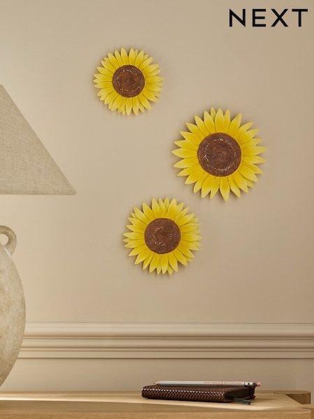 Set of 3 Yellow Sunflowers Wall Plaques (F15807) | €27