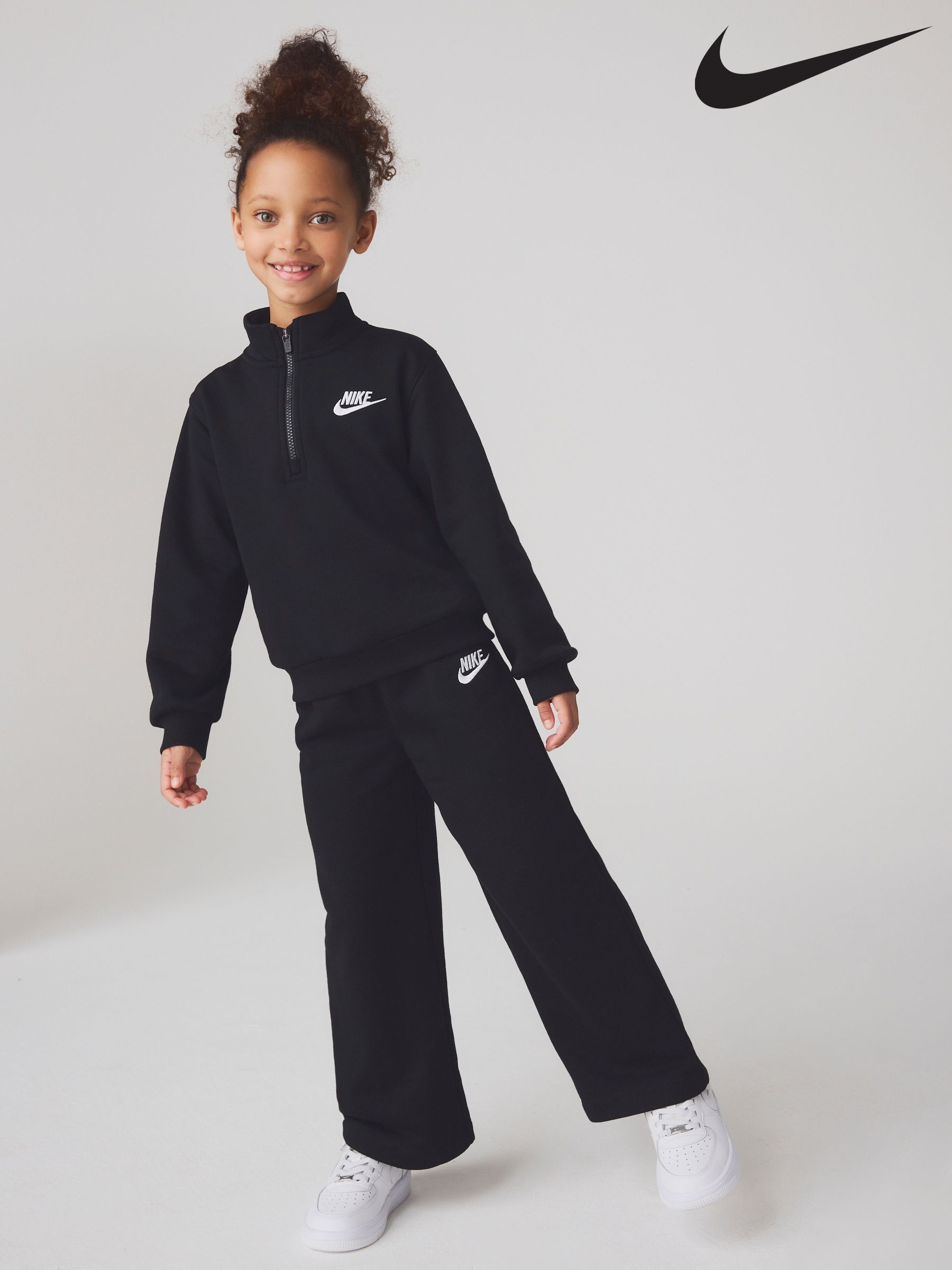 black nike jogger set