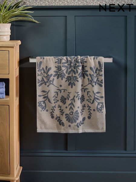 Natural Seeking Simplicity Floral Print Cotton Towels (F17297) | €9 - €20